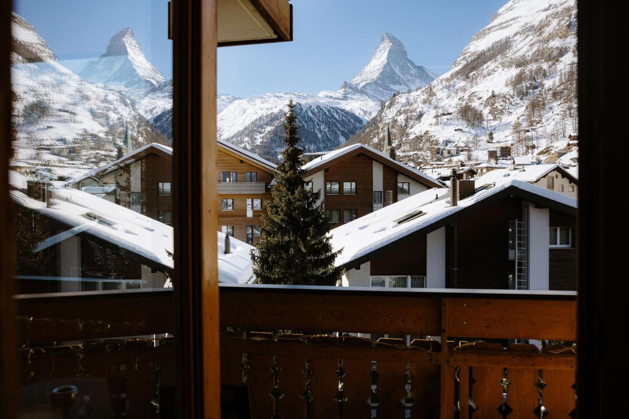 Alpine Hotel Perren Zermatt Exteriör bild